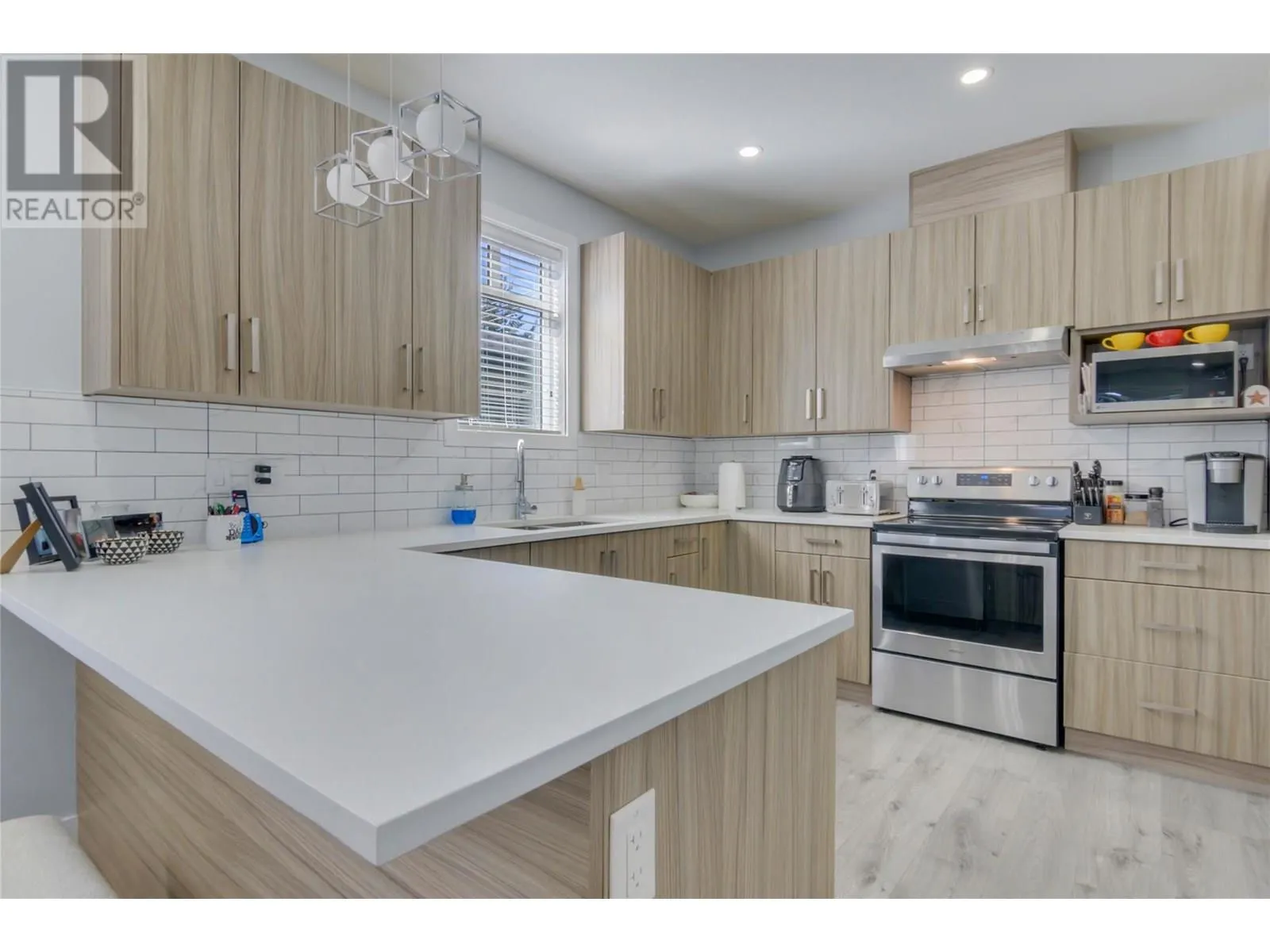 825 Cadder Avenue Unit# 3