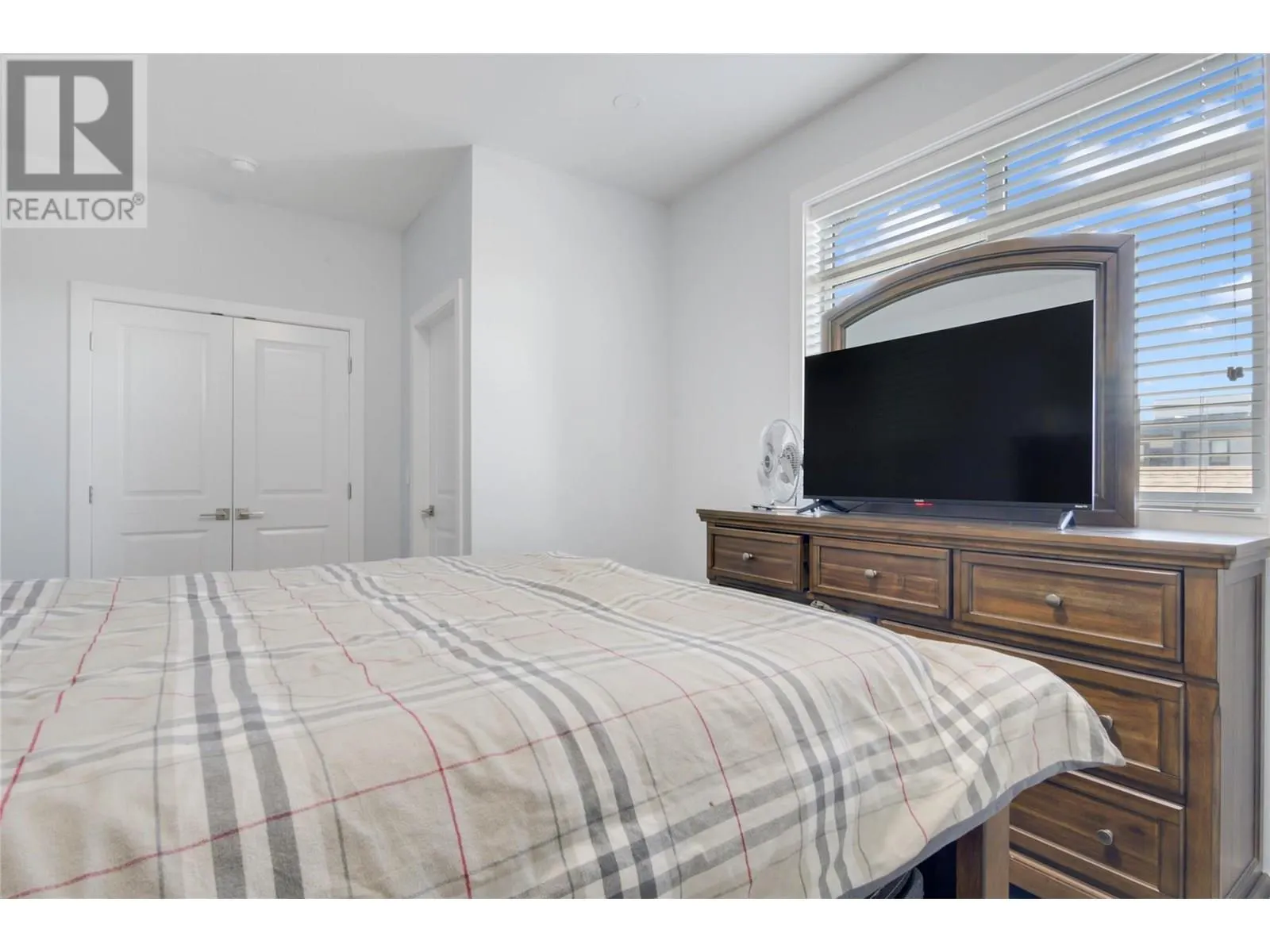 825 Cadder Avenue Unit# 3