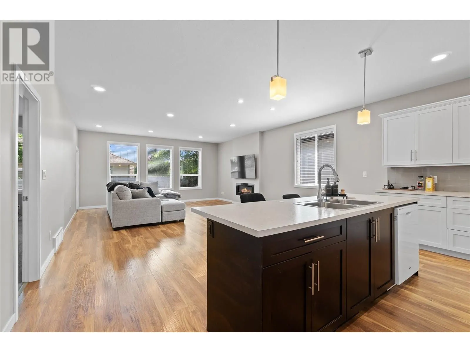 151 Beatty Avenue NW Unit# 6