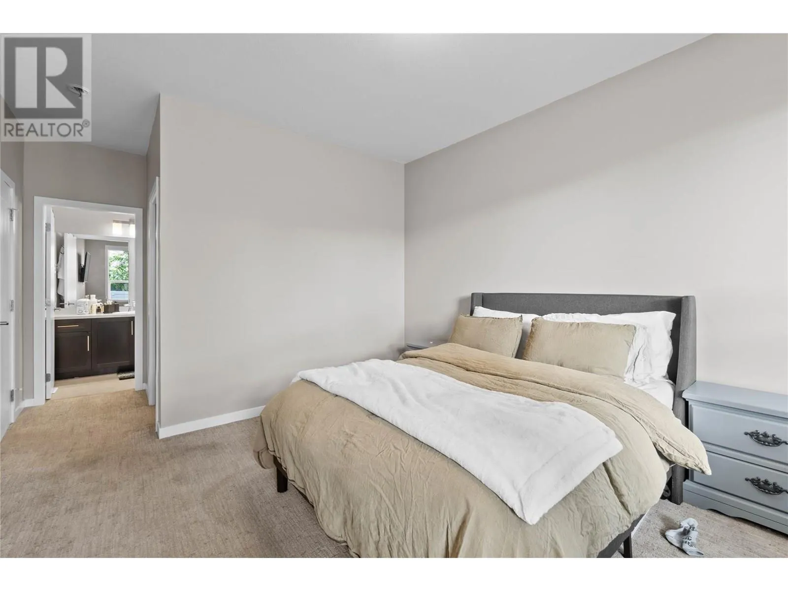 151 Beatty Avenue NW Unit# 6