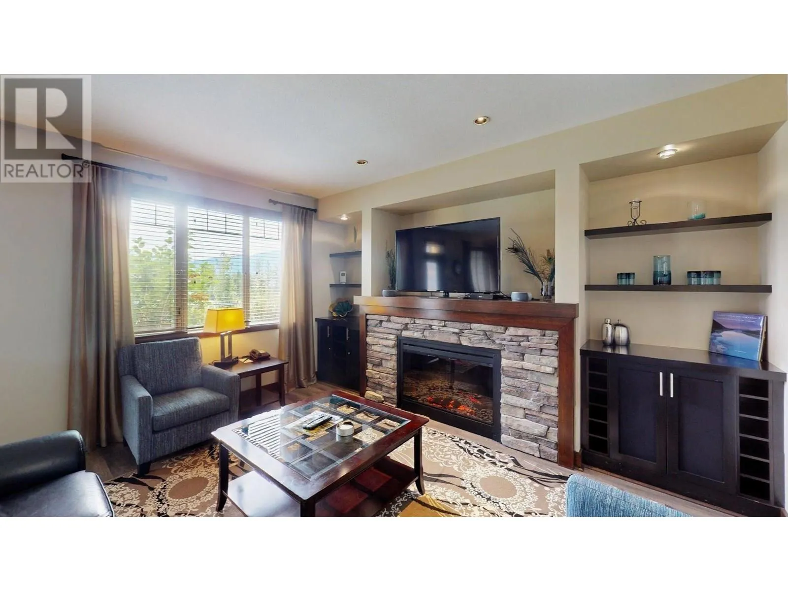 800 BIGHORN Boulevard Unit# 814 B