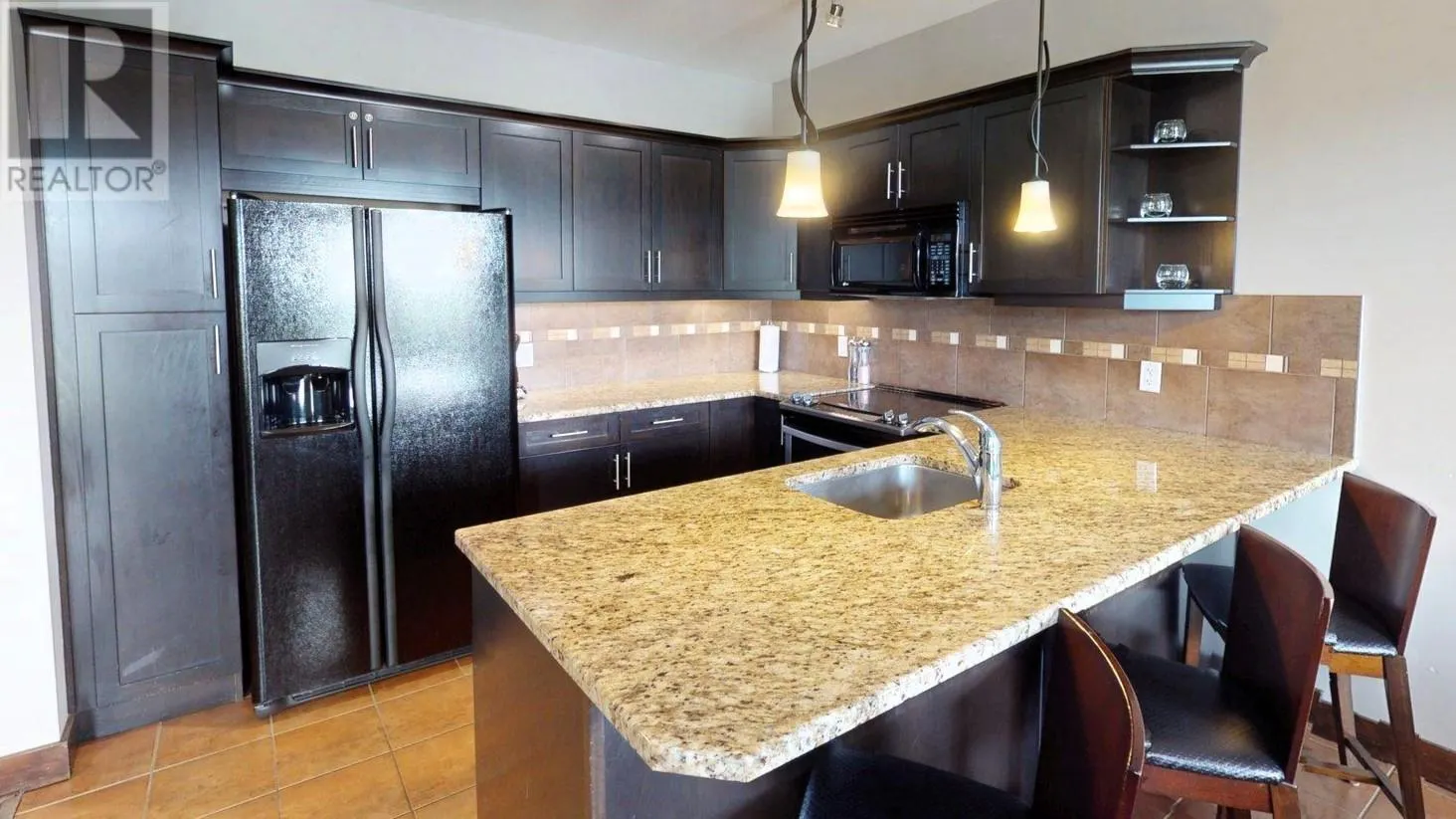 800 BIGHORN Boulevard Unit# 814 B