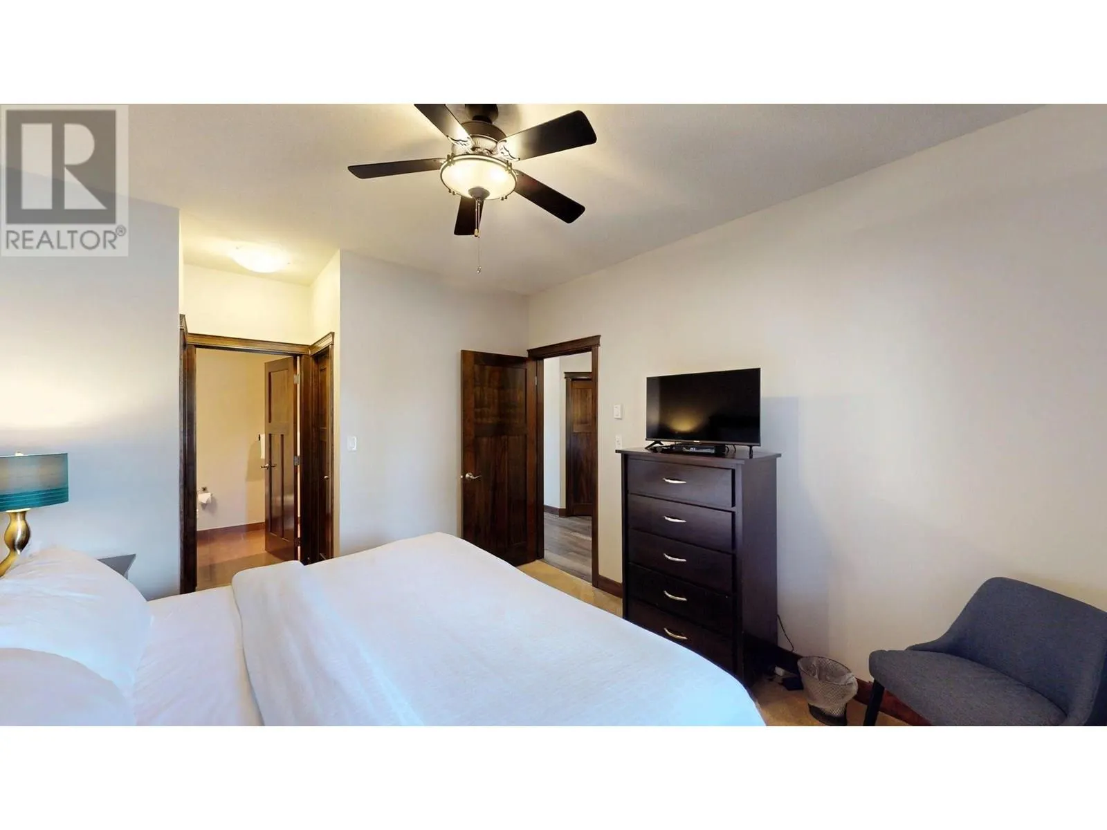 800 BIGHORN Boulevard Unit# 814 B