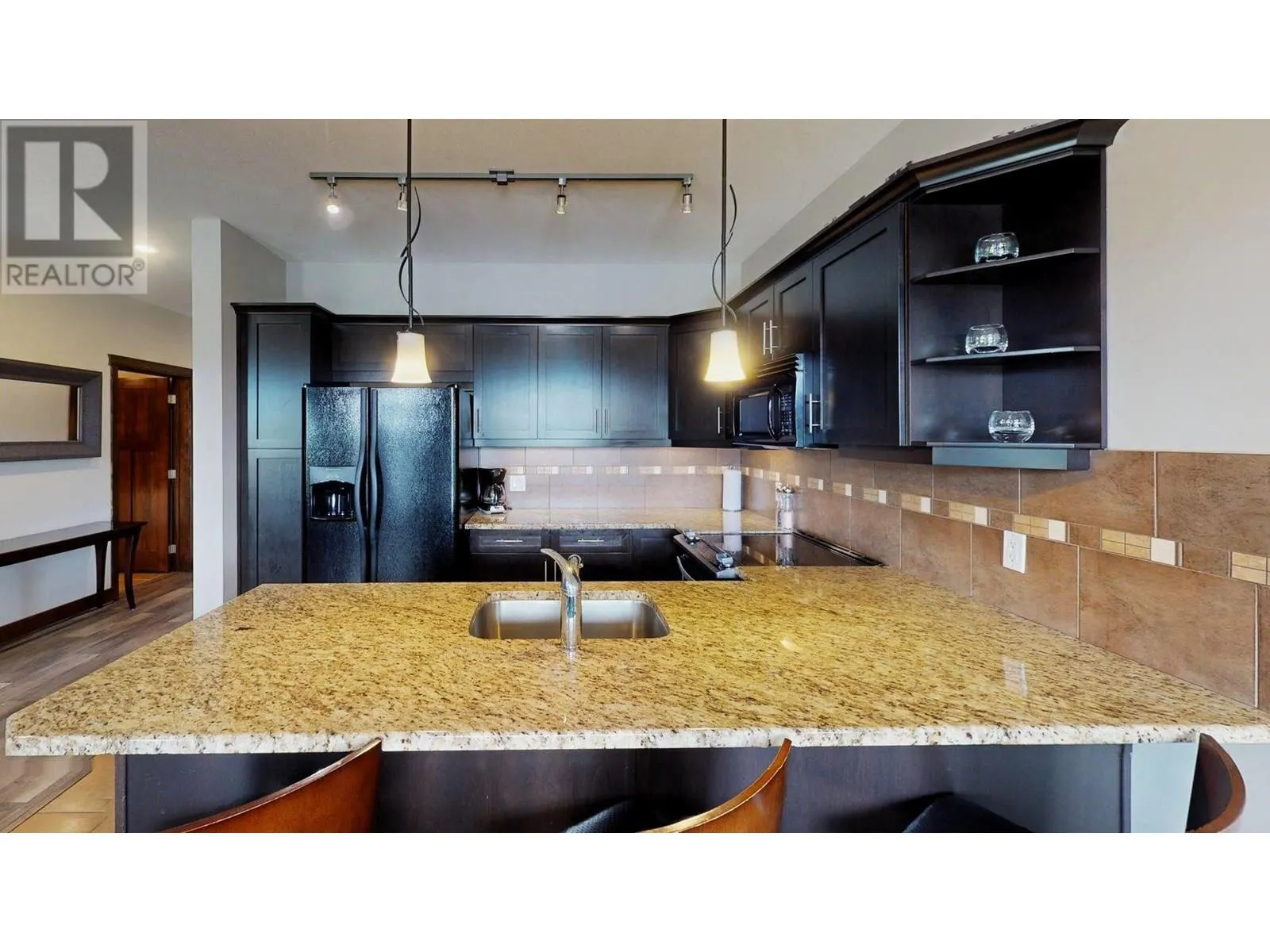 800 BIGHORN Boulevard Unit# 814 B