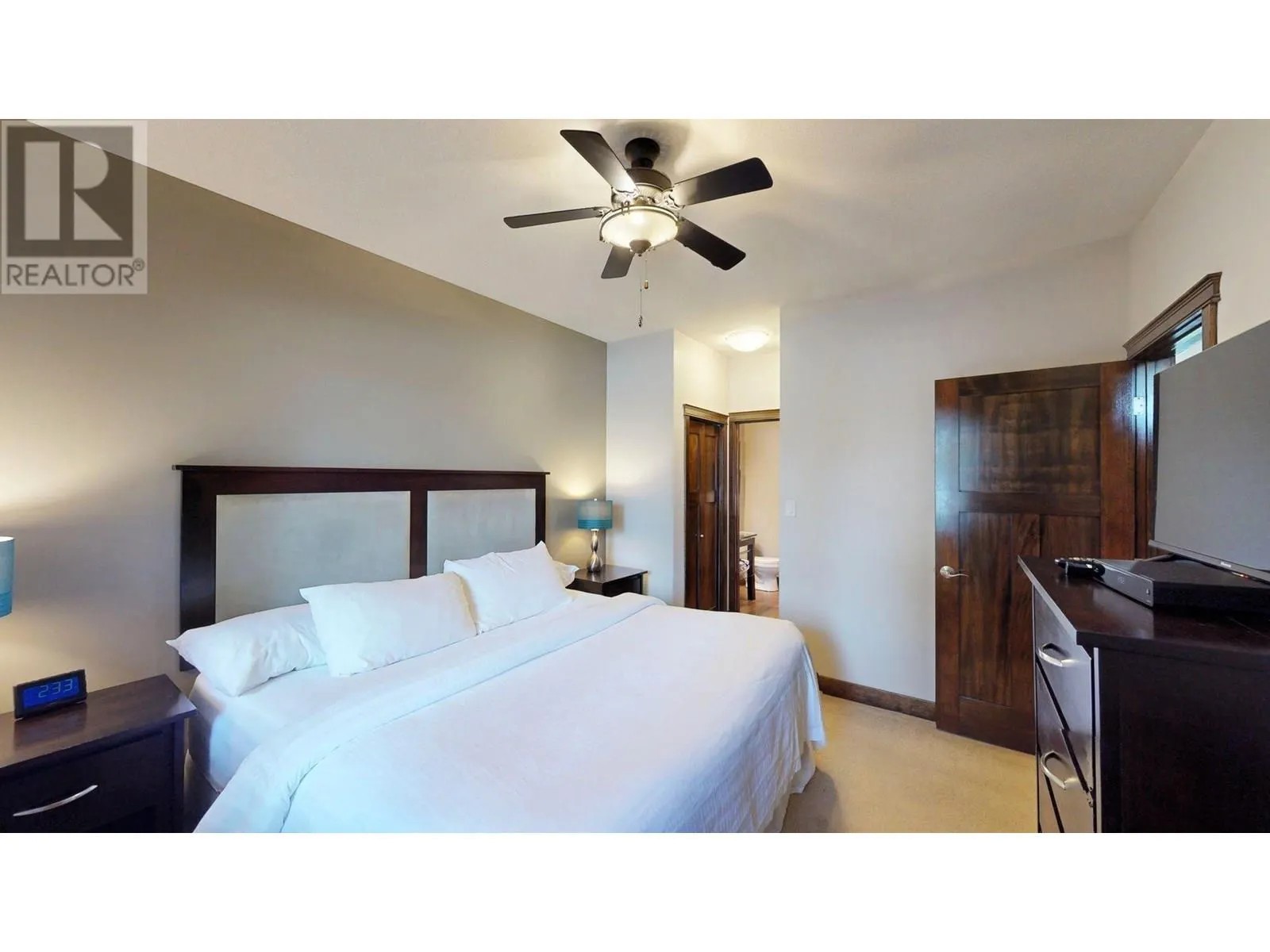 800 BIGHORN Boulevard Unit# 814 B