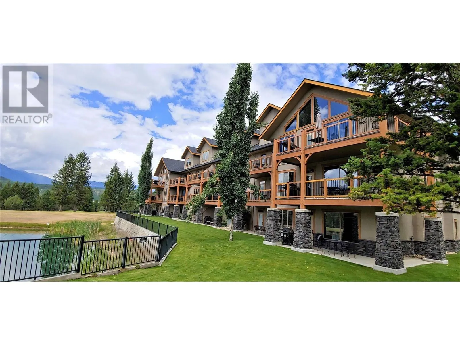 800 BIGHORN Boulevard Unit# 814 B
