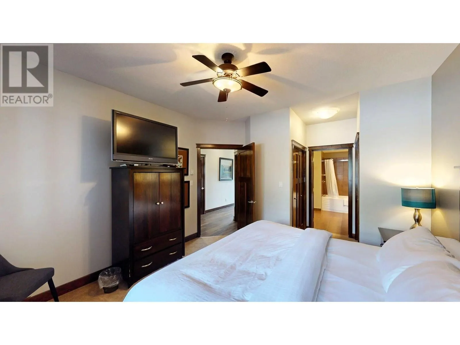 800 BIGHORN Boulevard Unit# 814 B
