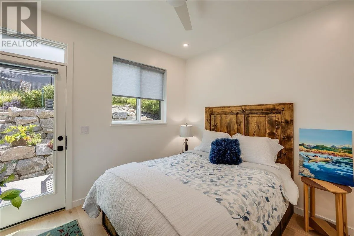 1004 Seventh Street