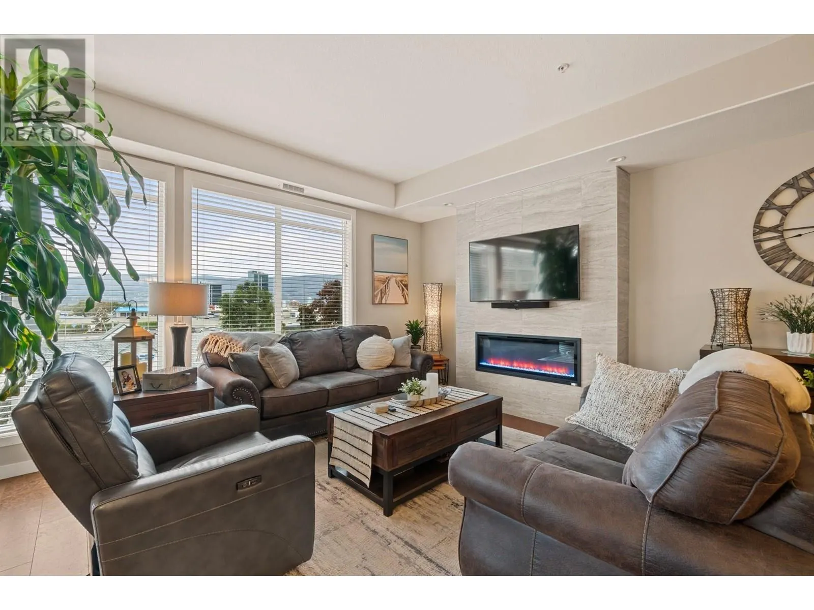 1933 Ambrosi Road Unit# 302