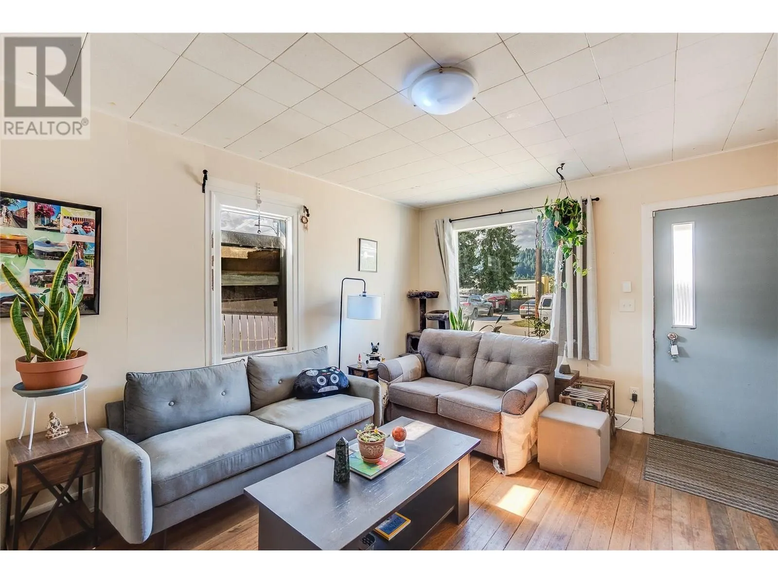 1216 1st Street