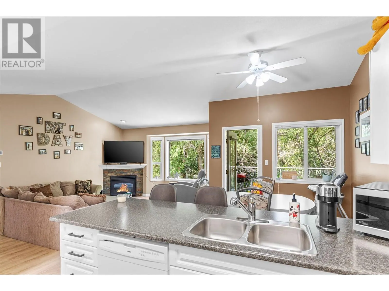 602 Browne Road Unit# 12