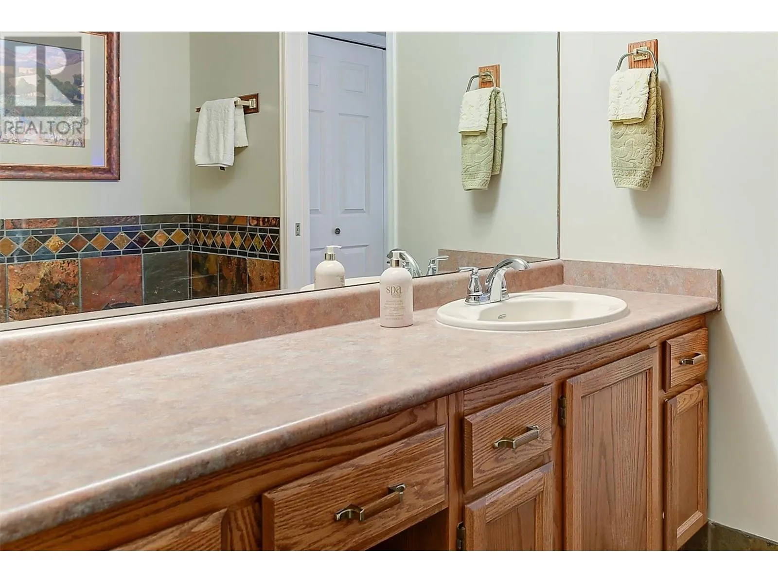 1530 Kelglen Crescent Unit# 23