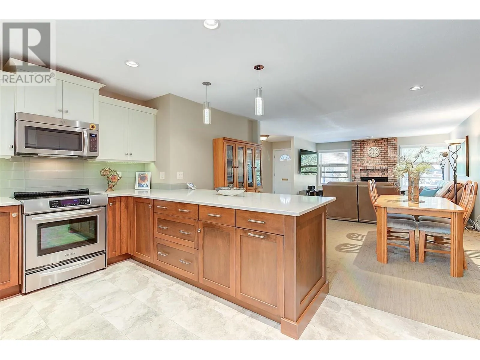 1530 Kelglen Crescent Unit# 23
