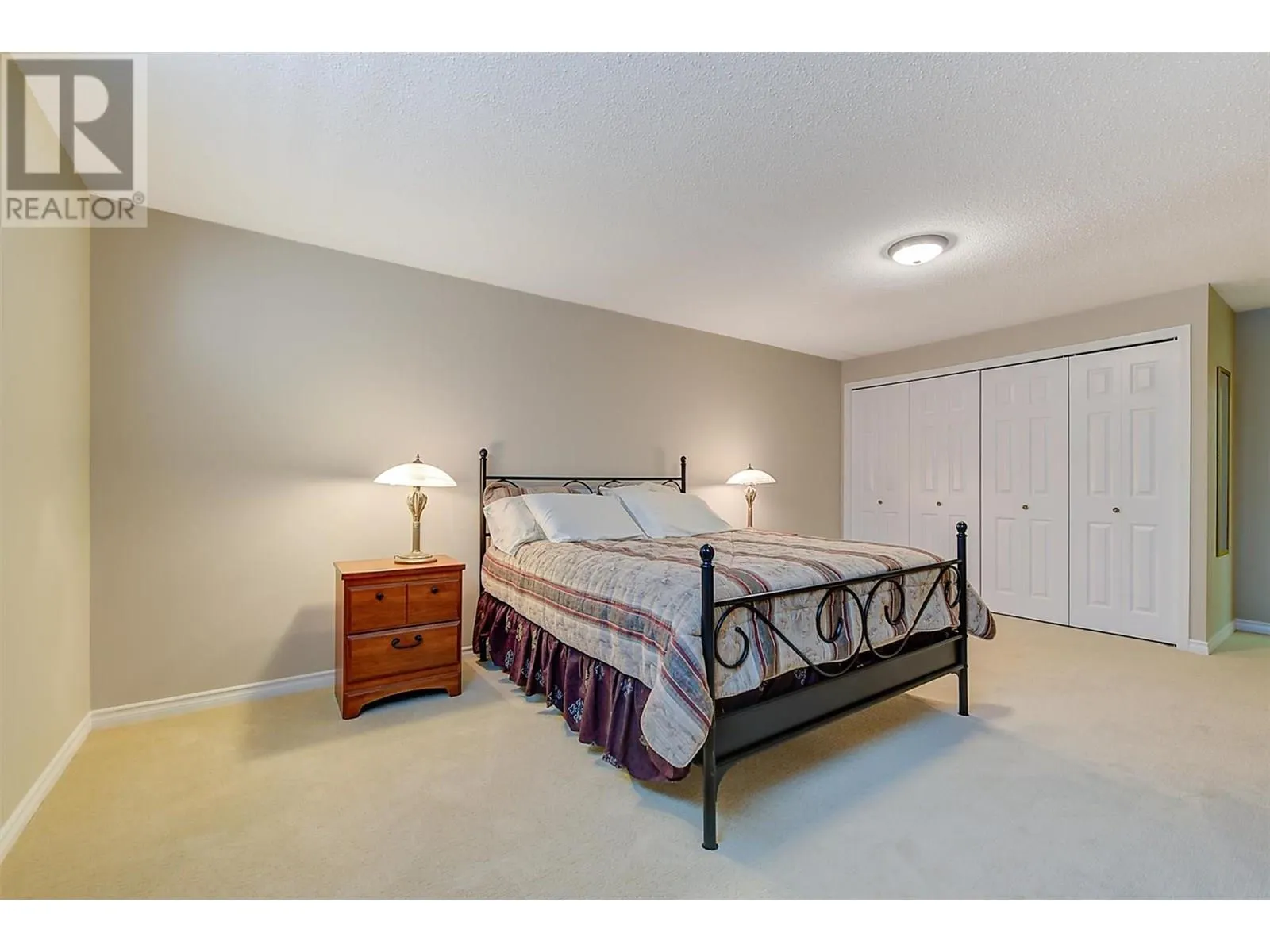 1530 Kelglen Crescent Unit# 23