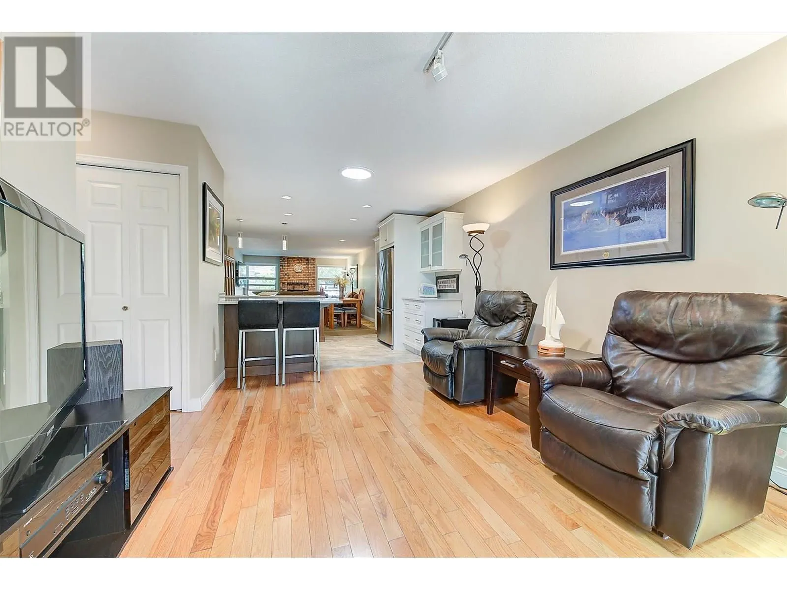 1530 Kelglen Crescent Unit# 23