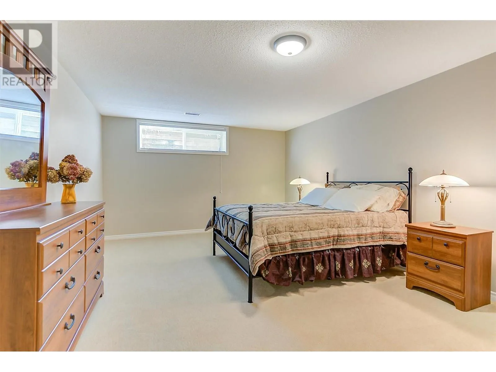 1530 Kelglen Crescent Unit# 23