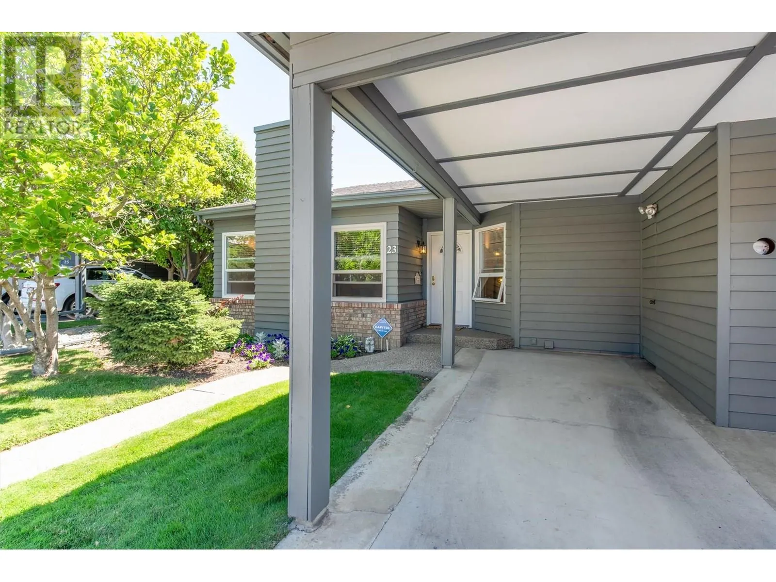 1530 Kelglen Crescent Unit# 23