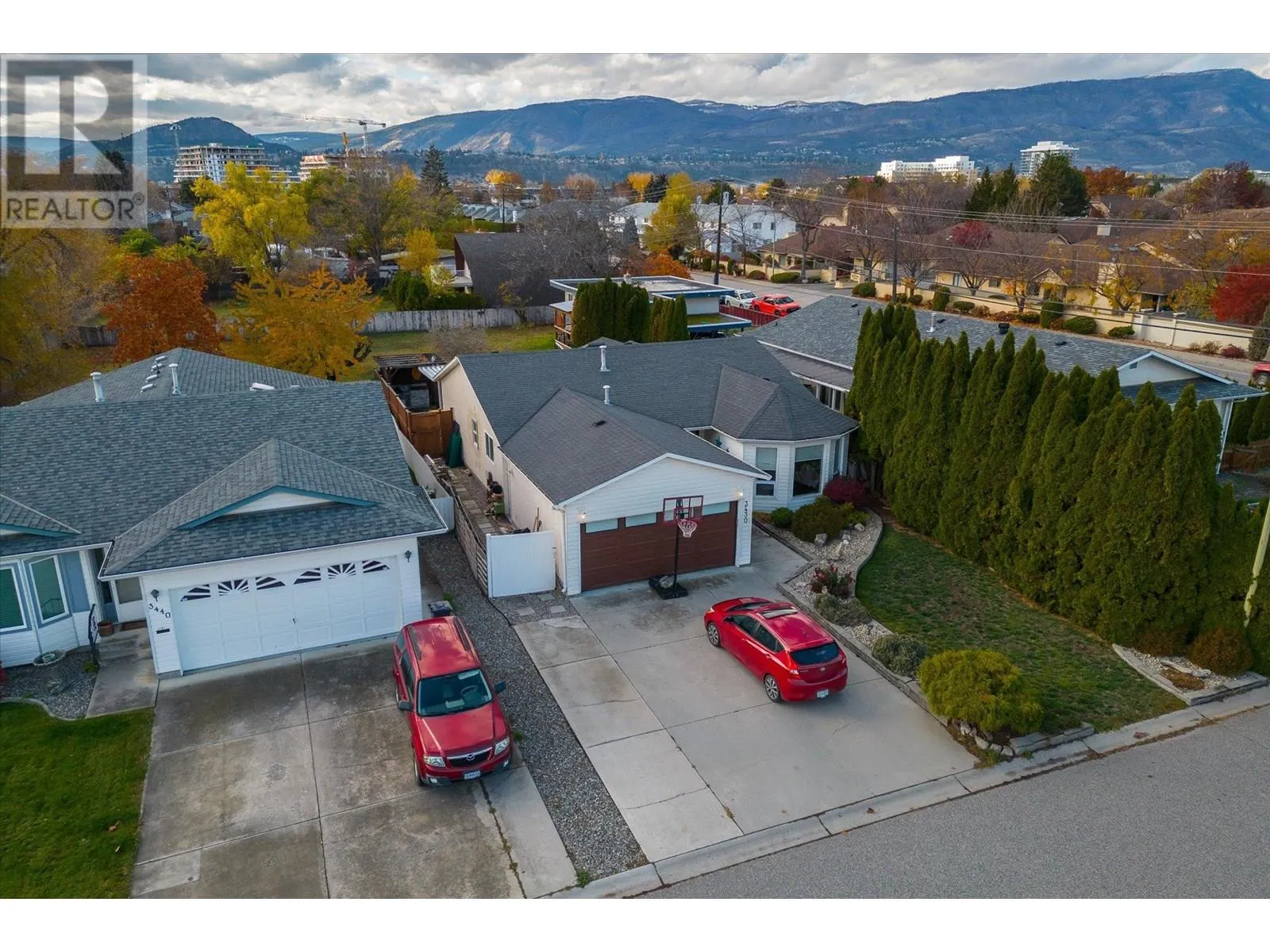 3430 Silverberry Road