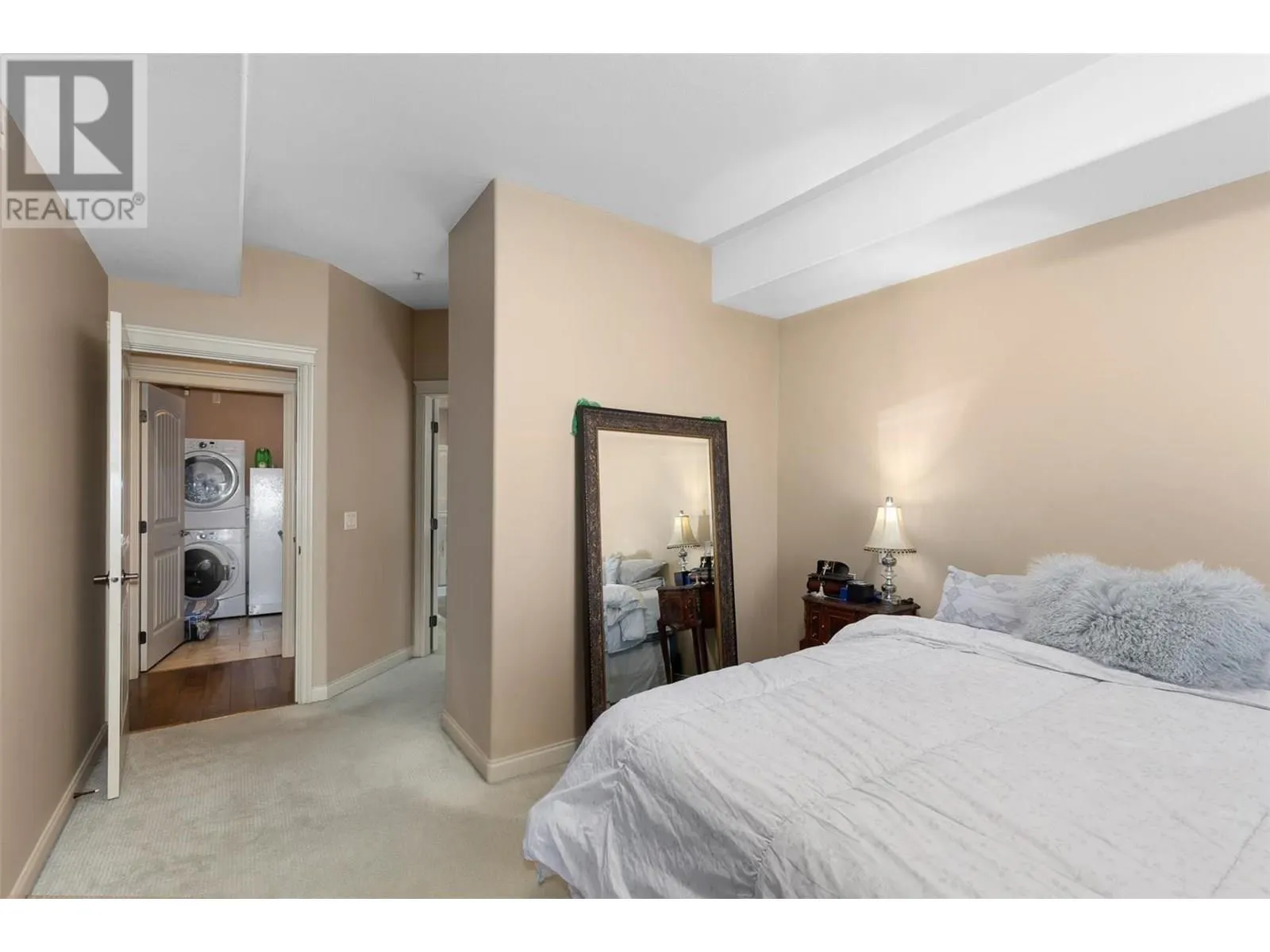 2780 AUBURN Road Unit# 106