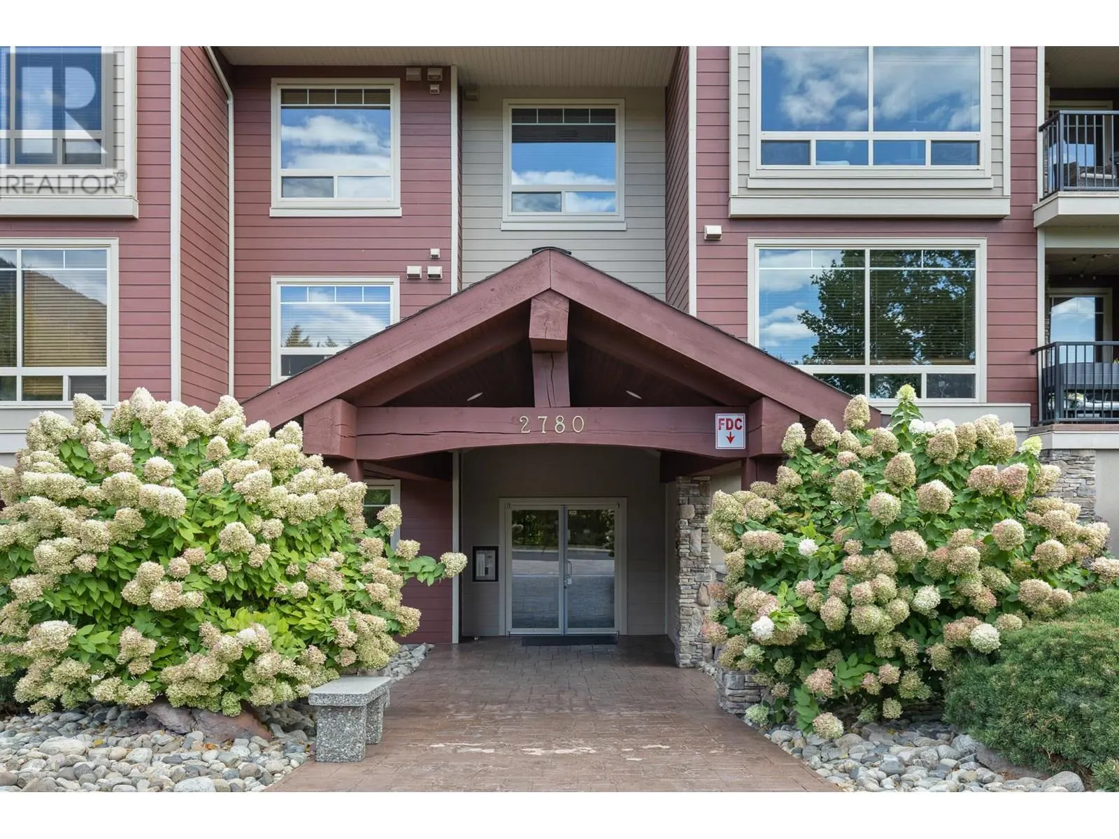 2780 AUBURN Road Unit# 106