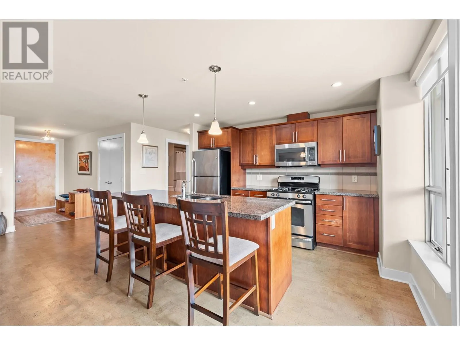 1160 Bernard Avenue Unit# 1102