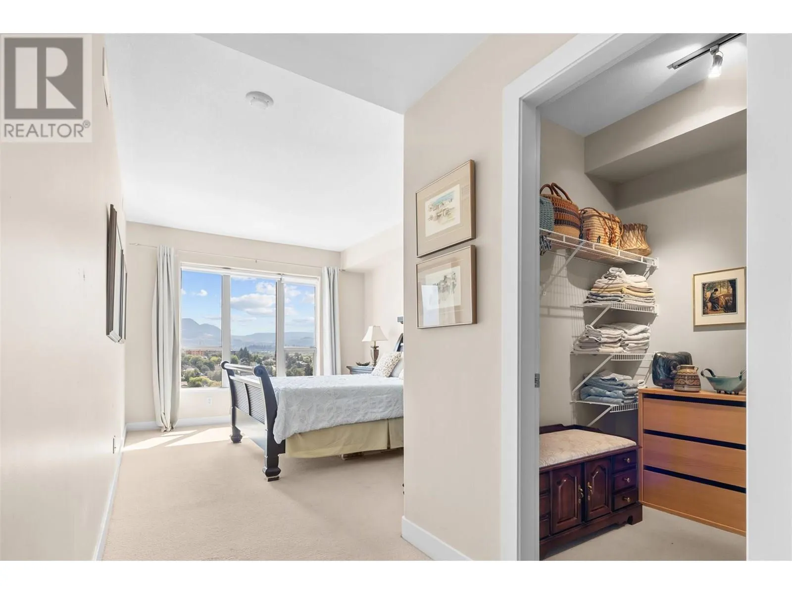 1160 Bernard Avenue Unit# 1102