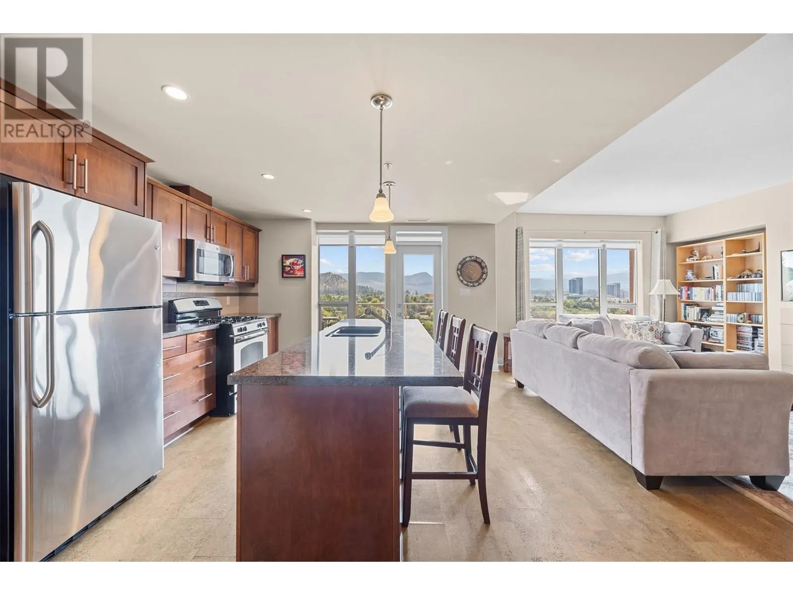 1160 Bernard Avenue Unit# 1102