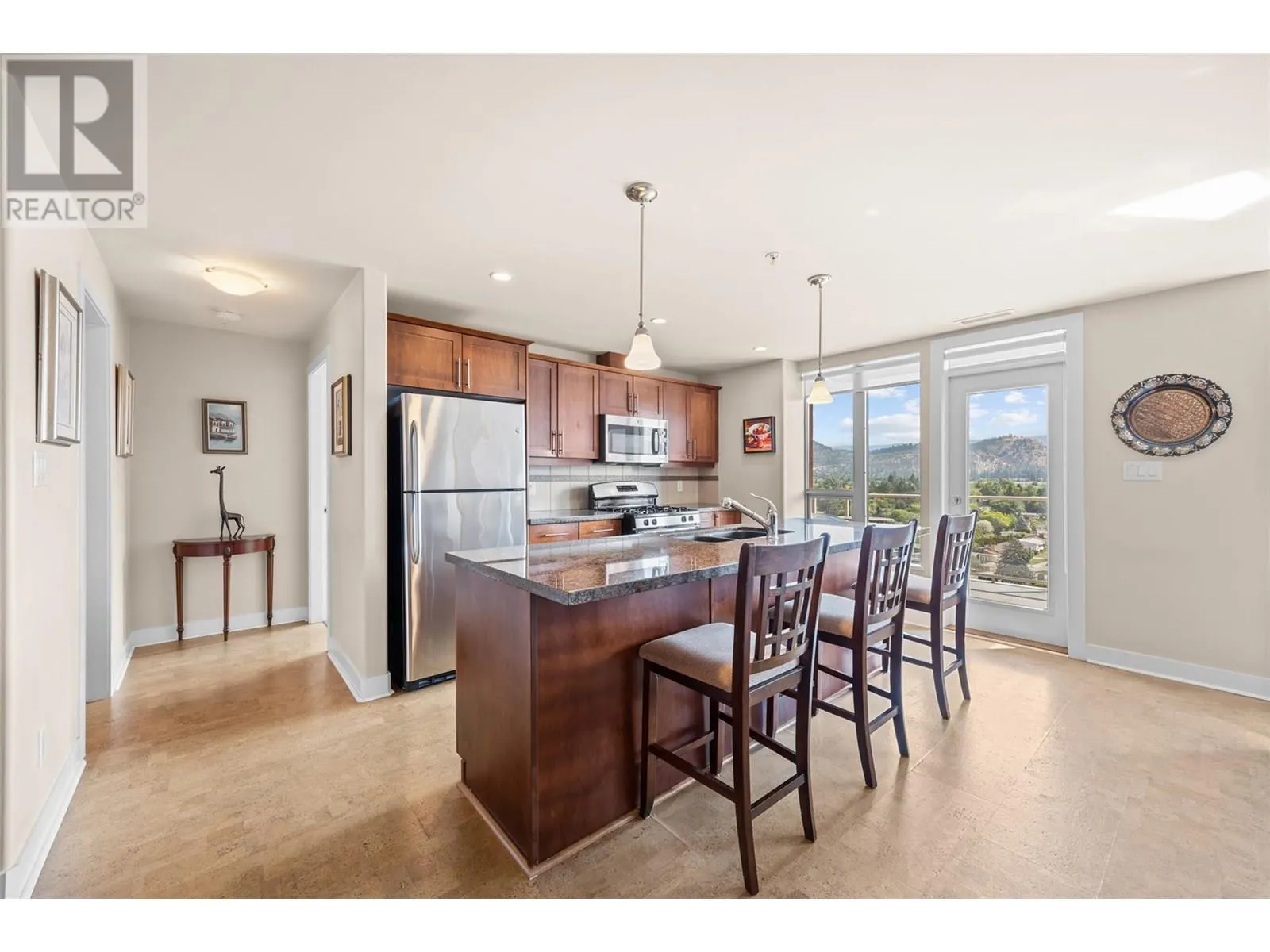 1160 Bernard Avenue Unit# 1102