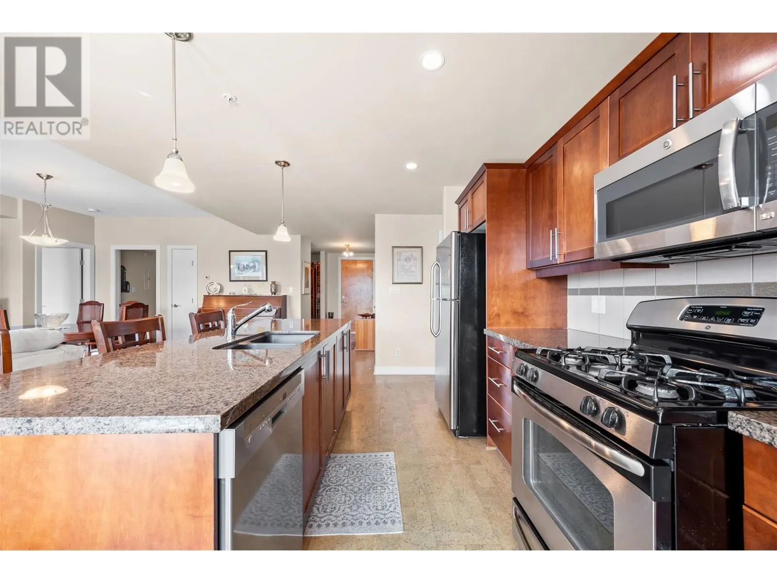 1160 Bernard Avenue Unit# 1102