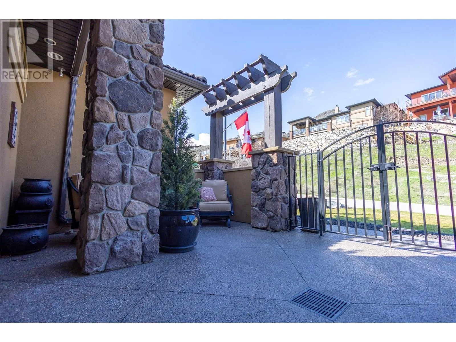 120 Vineyard Way