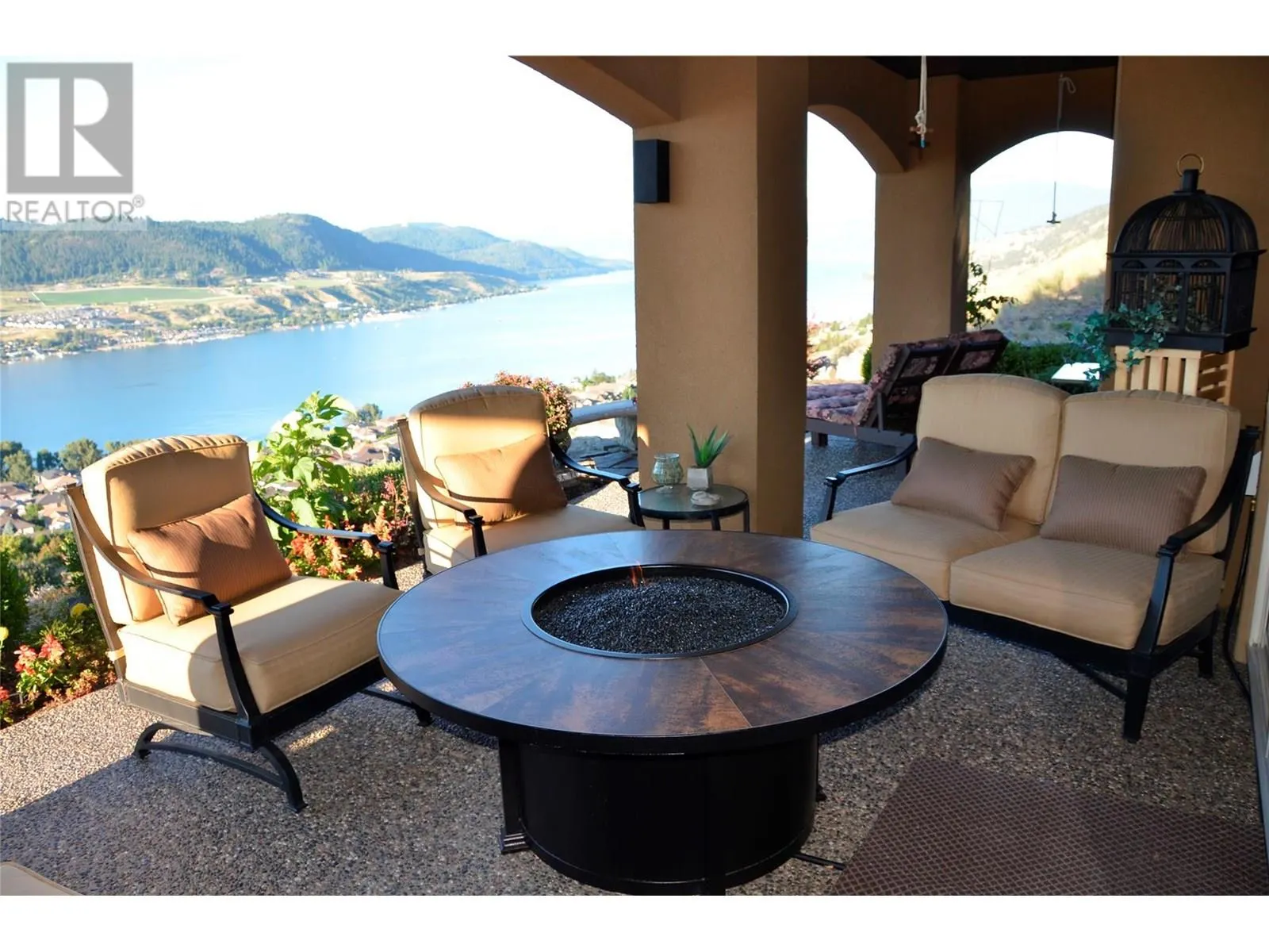 120 Vineyard Way