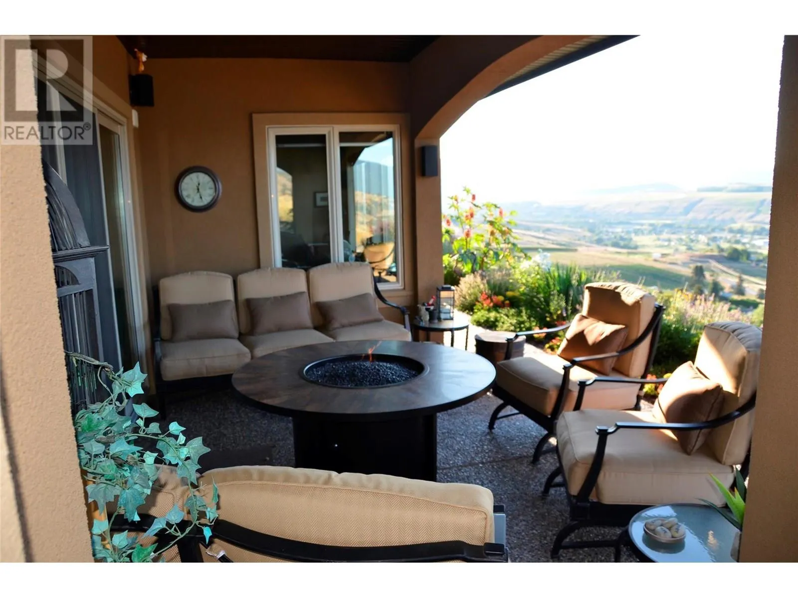 120 Vineyard Way