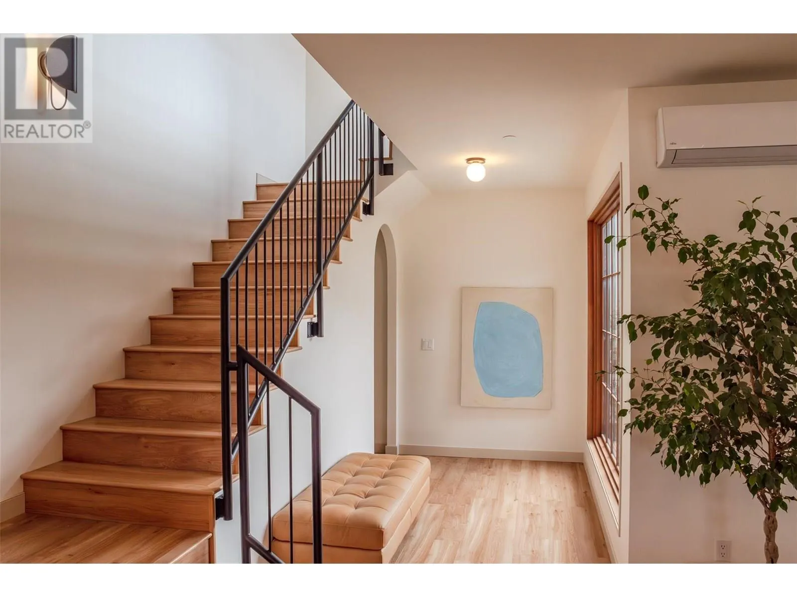 886 Lighthouse Landing