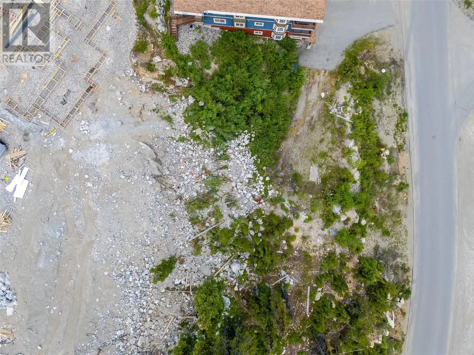 5850 Snow Pines Way