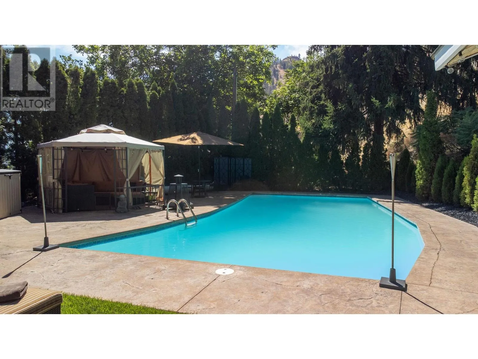 483 Pinehill Road