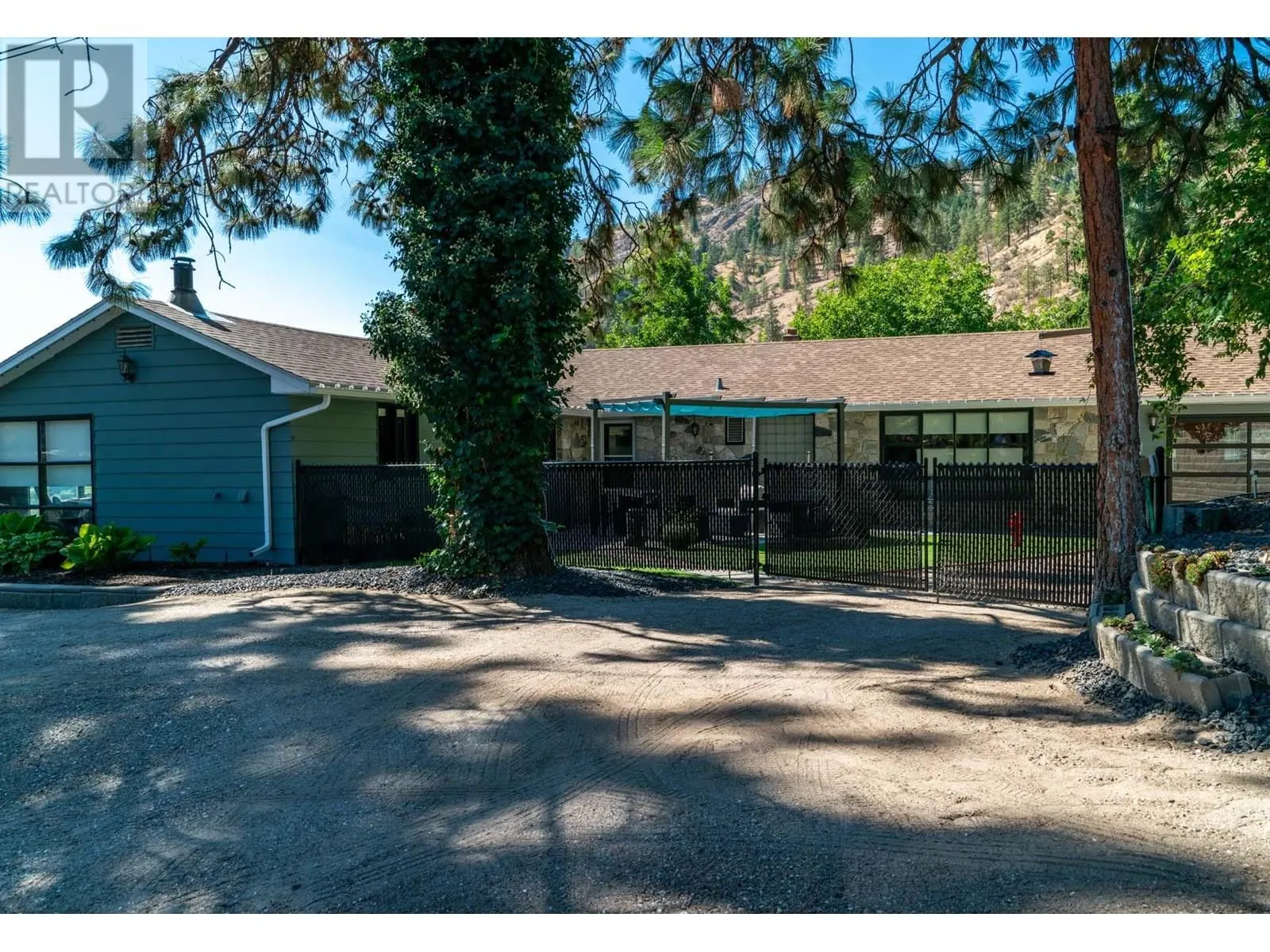 483 Pinehill Road