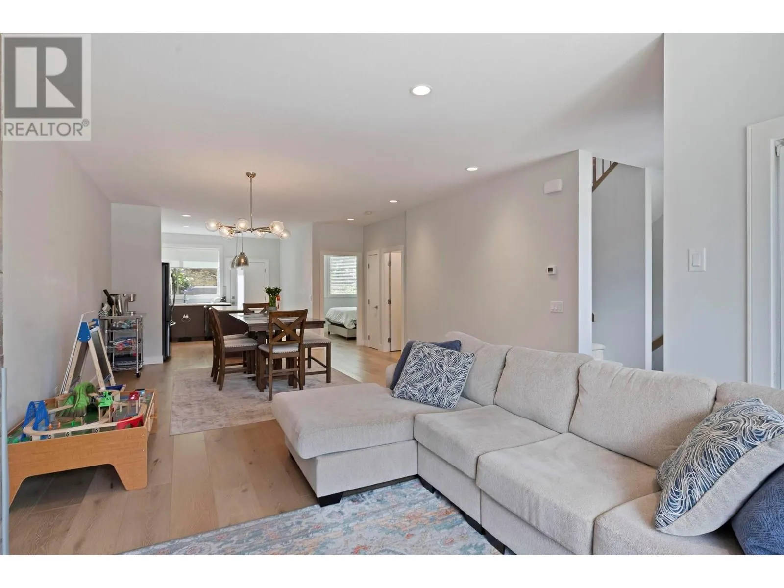 414 Dunbar Court