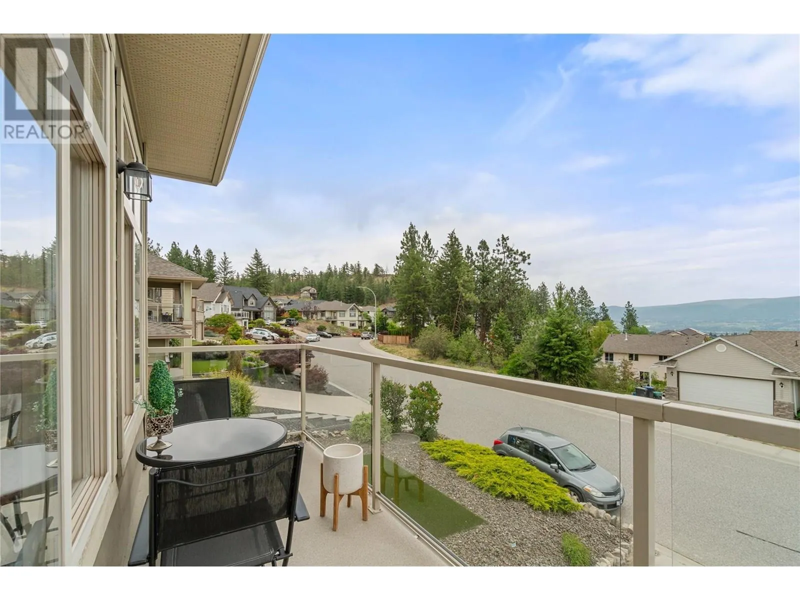 2042 Moonbeam Close