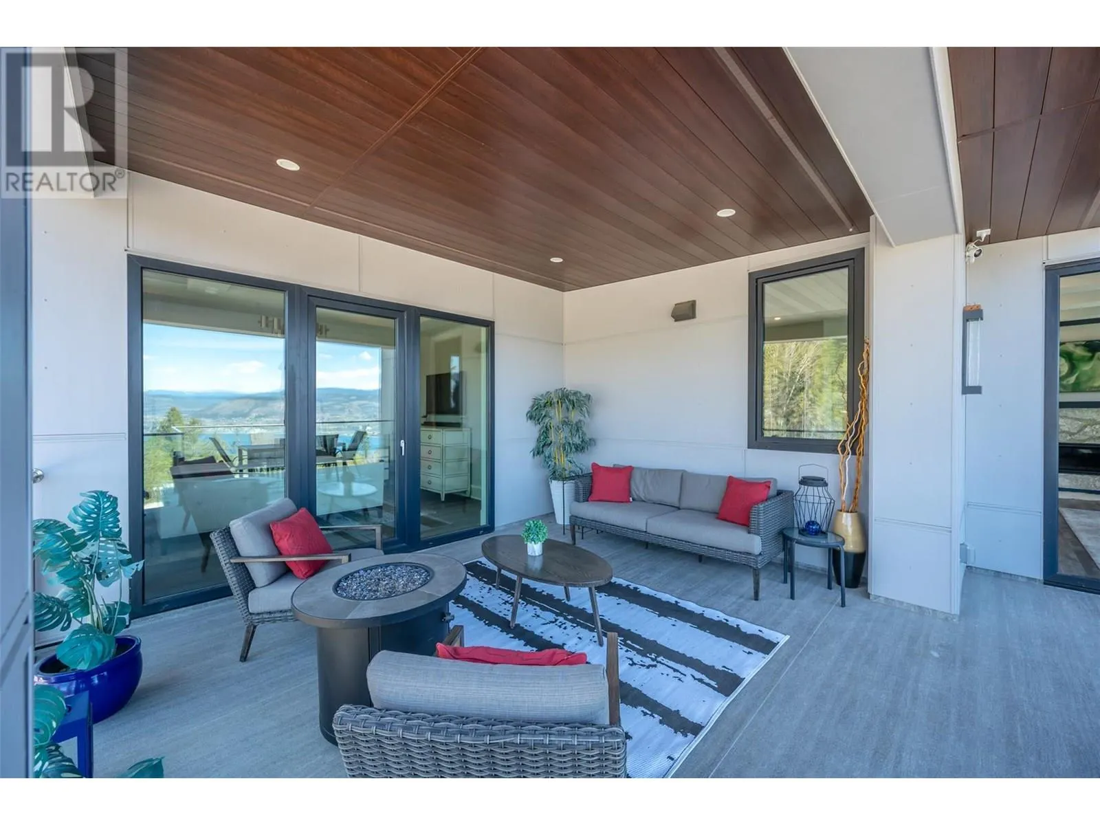 3060 Outlook Way