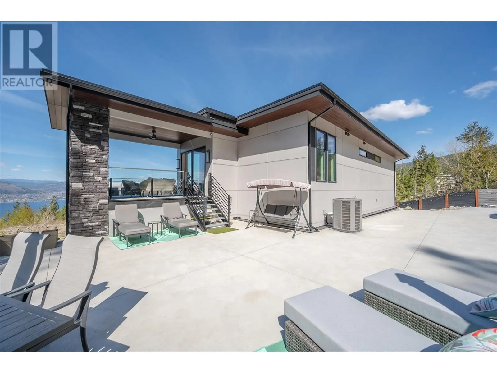 3060 Outlook Way