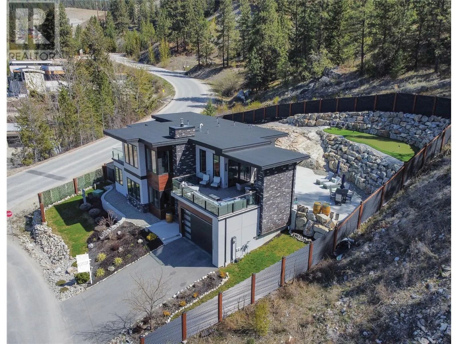 3060 Outlook Way