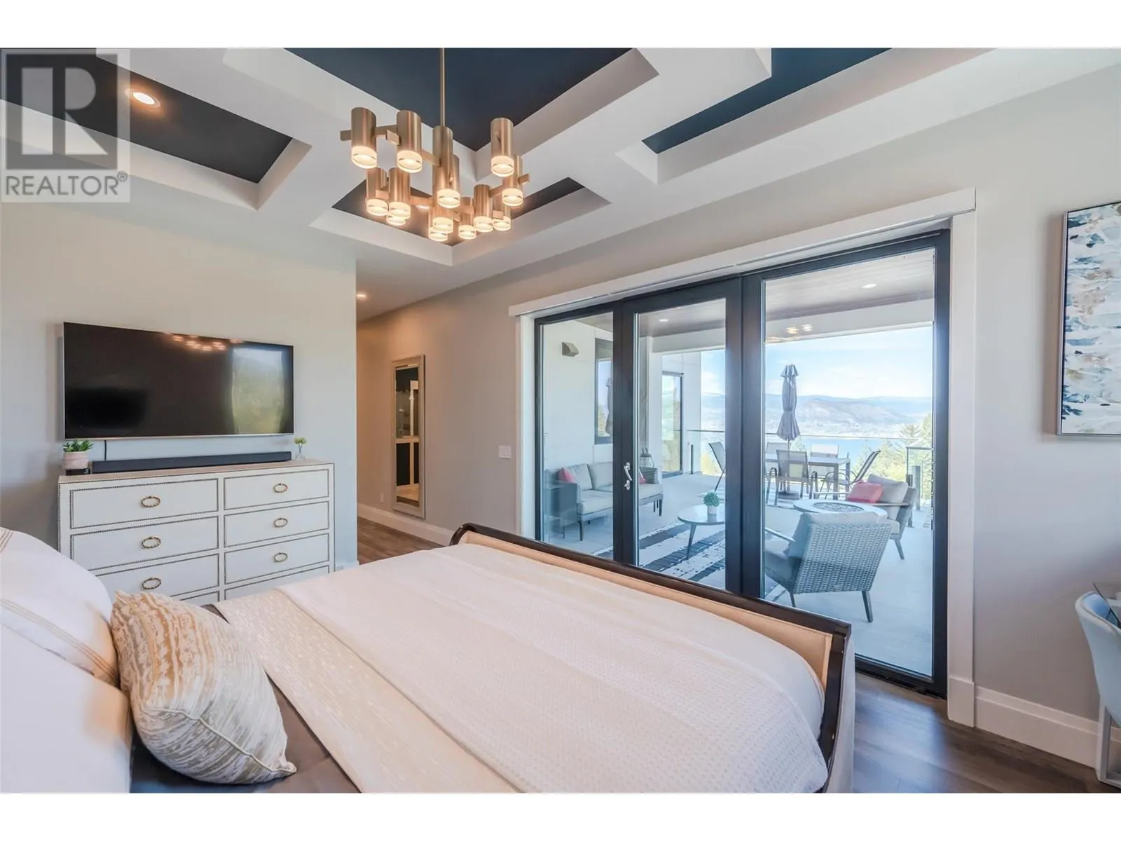 3060 Outlook Way