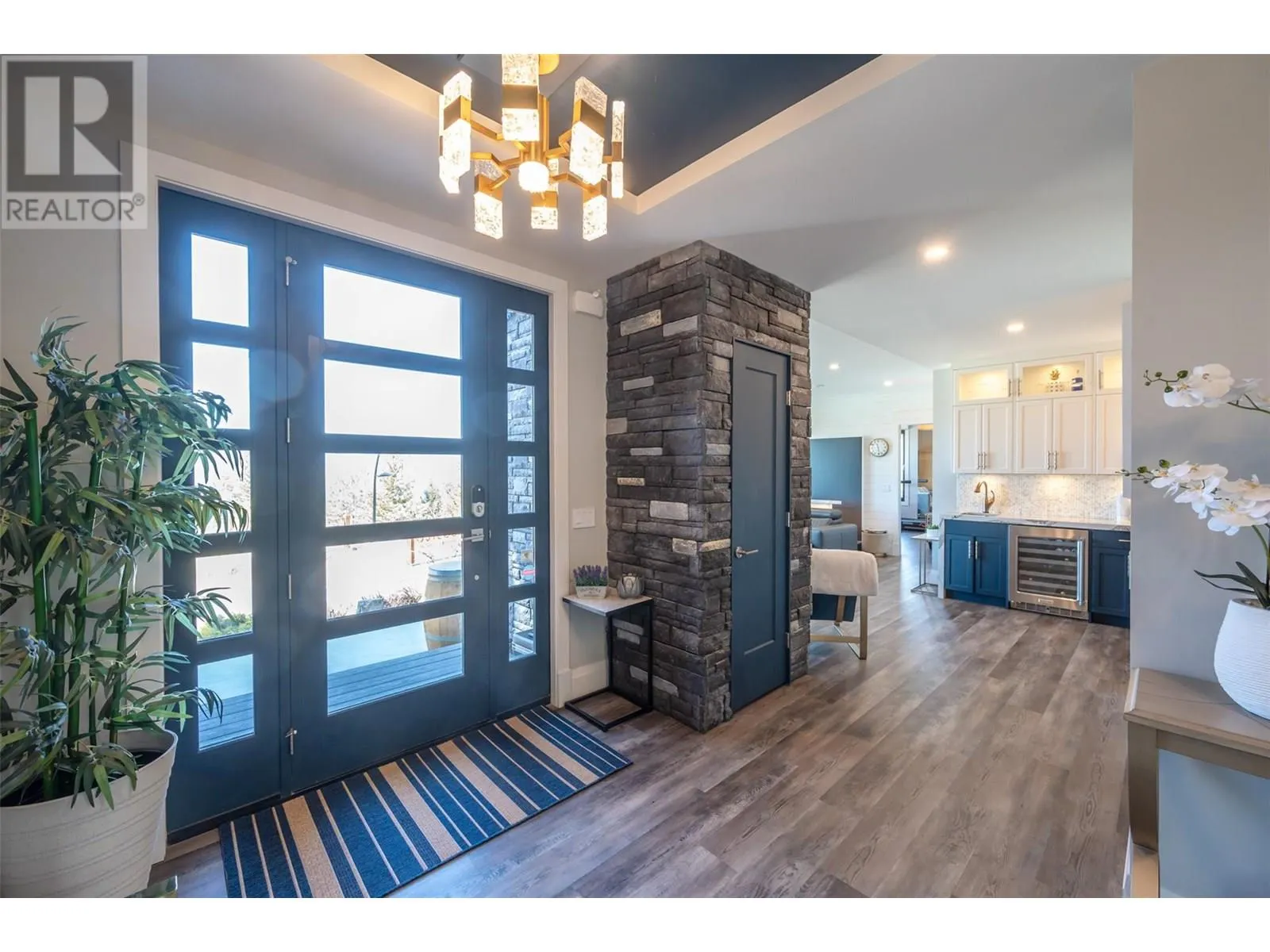 3060 Outlook Way