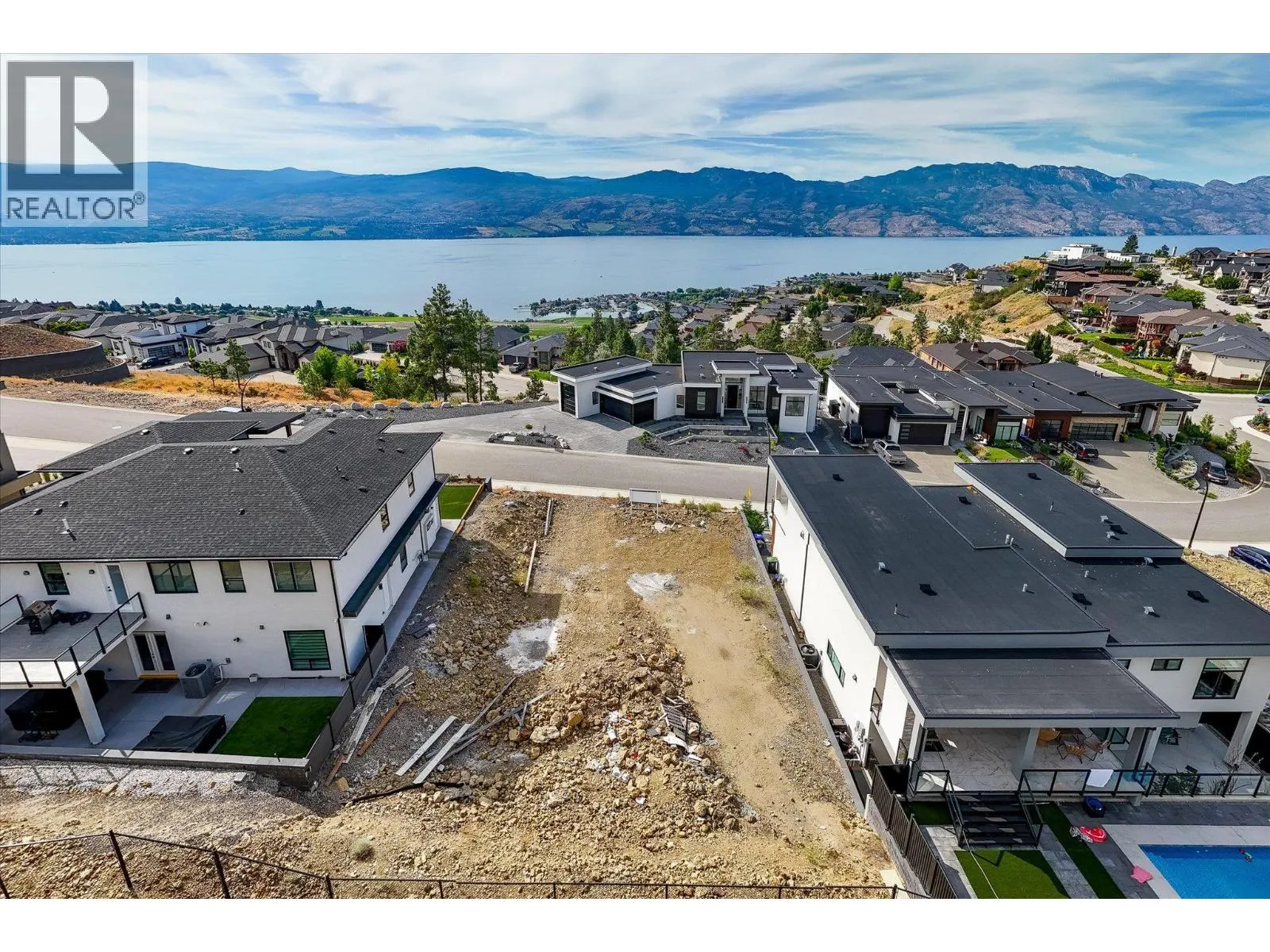 1432 Vineyard Drive