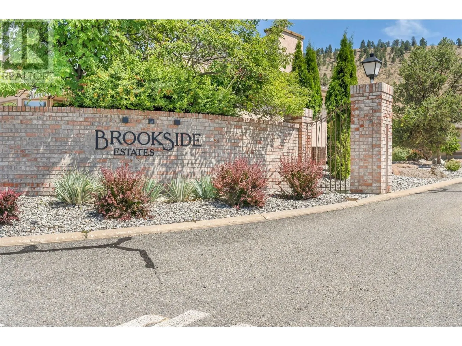 102 FORESTBROOK Place Unit# 101