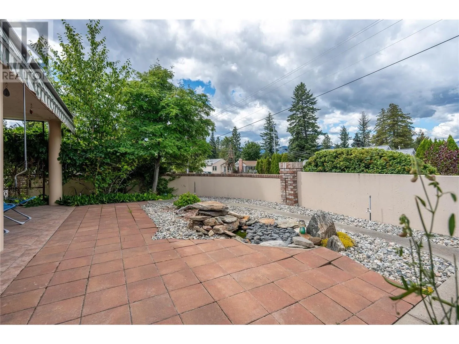 102 FORESTBROOK Place Unit# 101