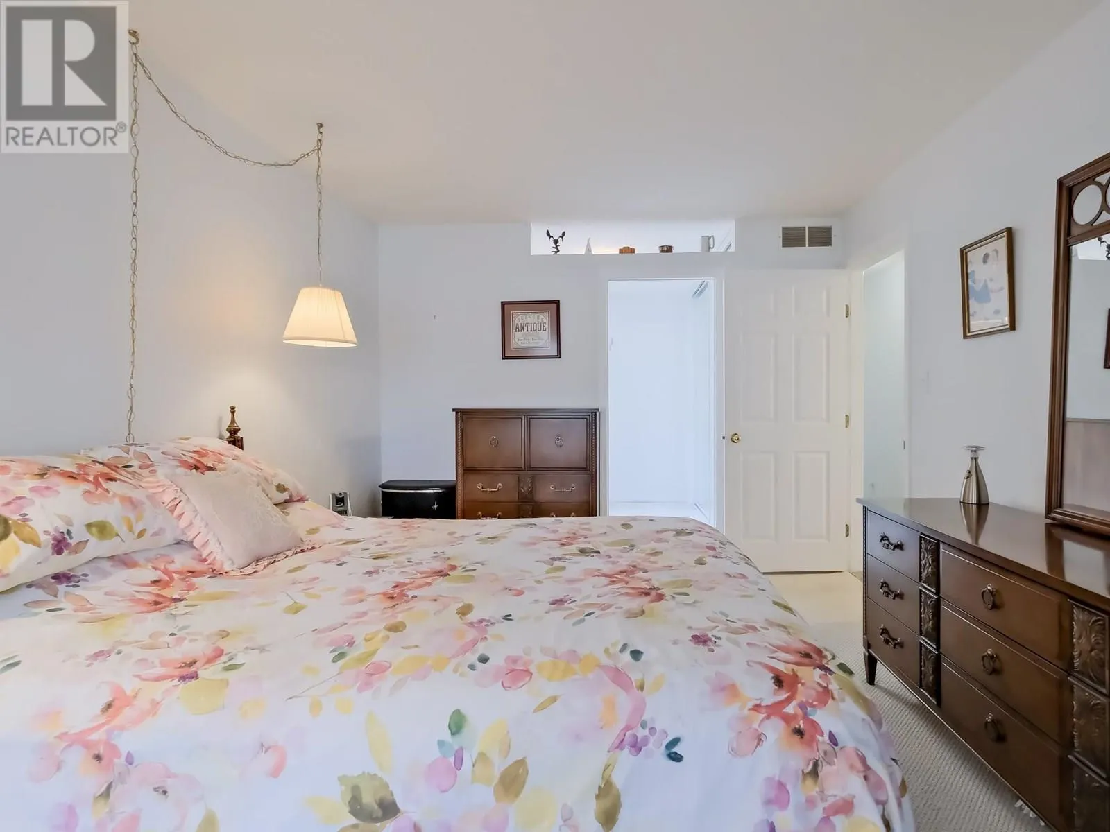 102 FORESTBROOK Place Unit# 101