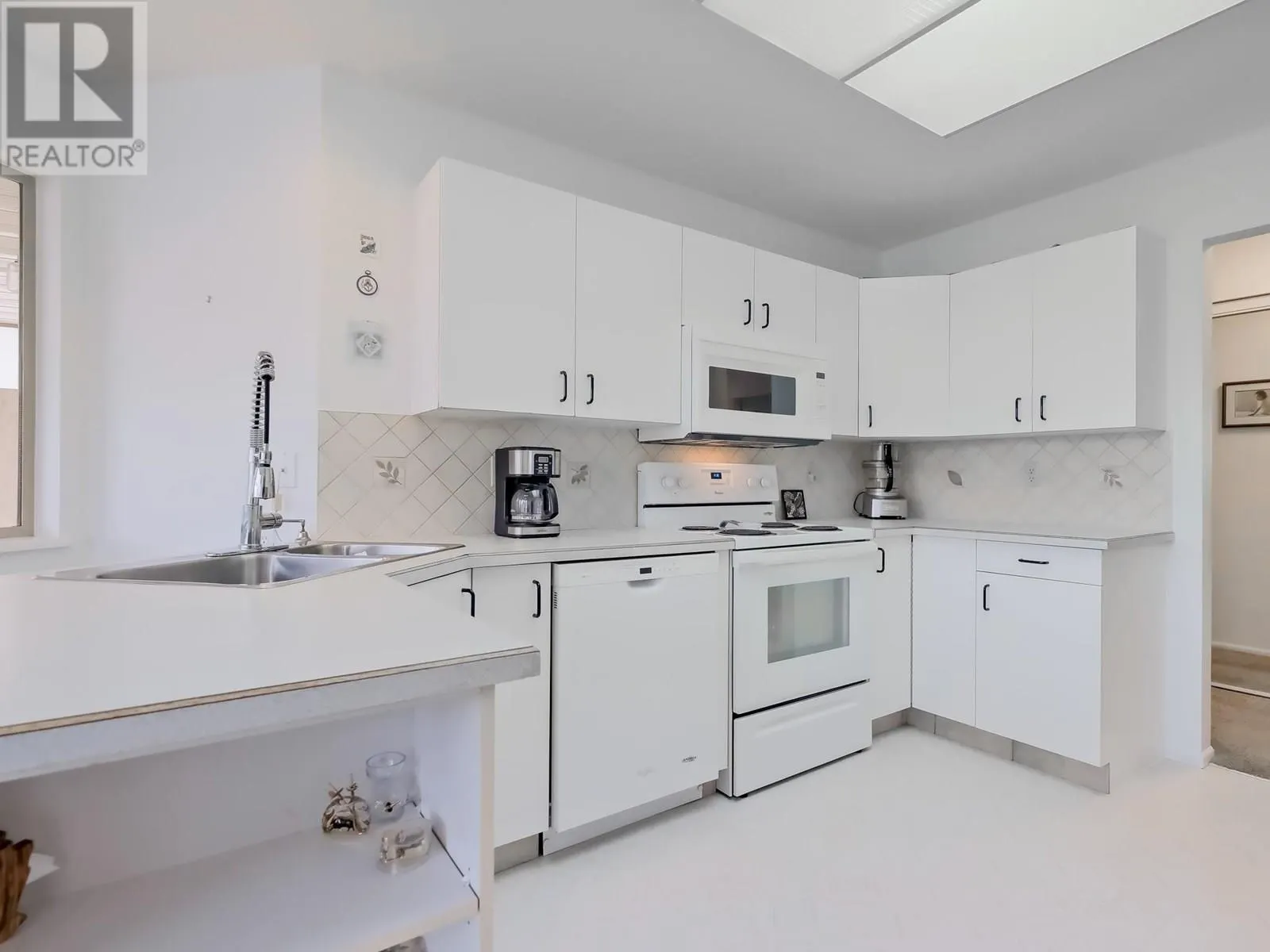 102 FORESTBROOK Place Unit# 101