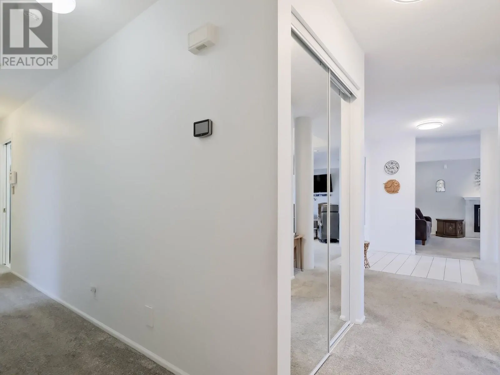 102 FORESTBROOK Place Unit# 101