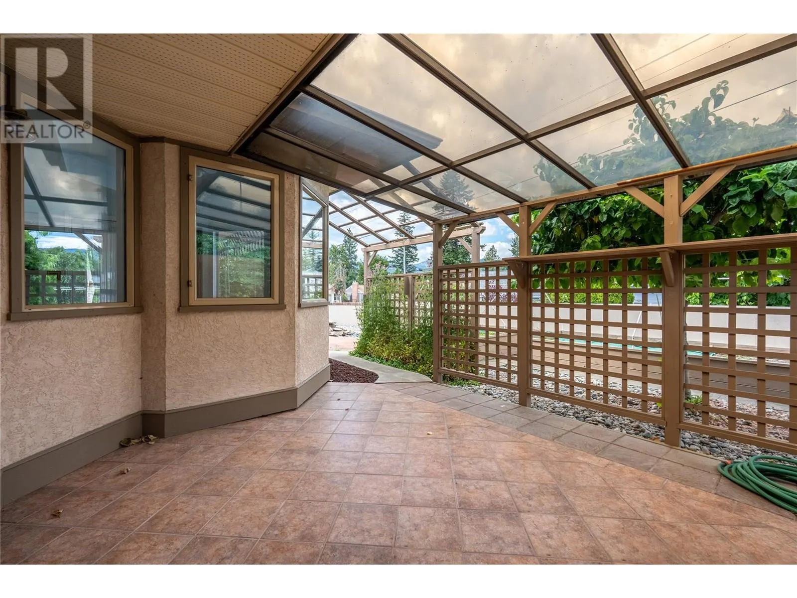 102 FORESTBROOK Place Unit# 101